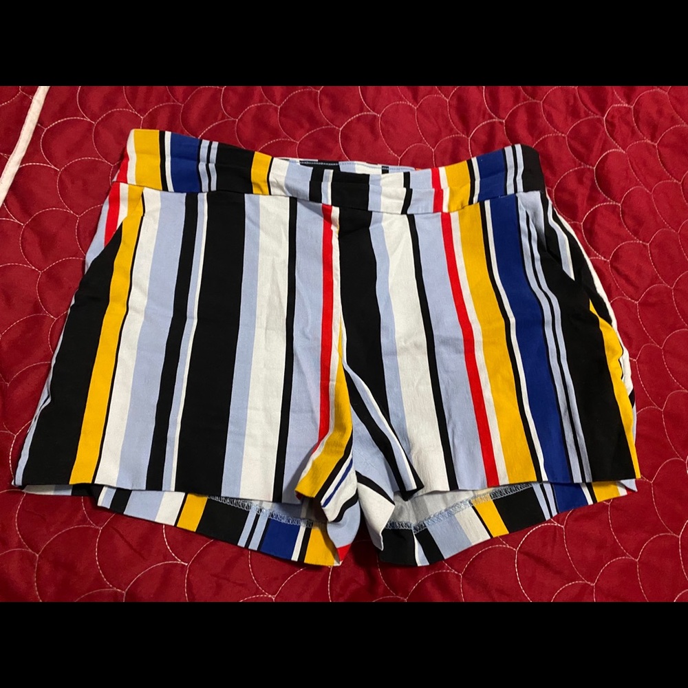 NY and Company Striped Pull on Short in L